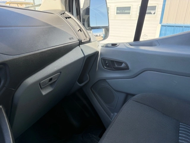 2018 Ford Transit T-150 Cargo Van alt