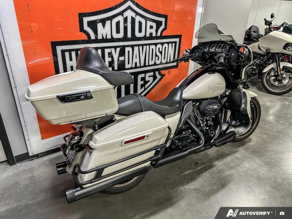 2023 Harley-davidson Flhxst alt