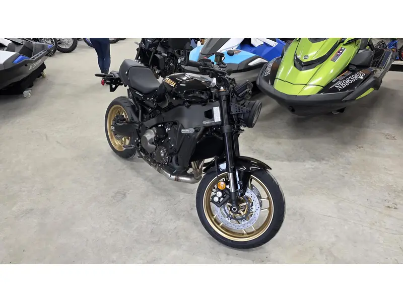 2026 Yamaha XSR 900 thumbnail 2