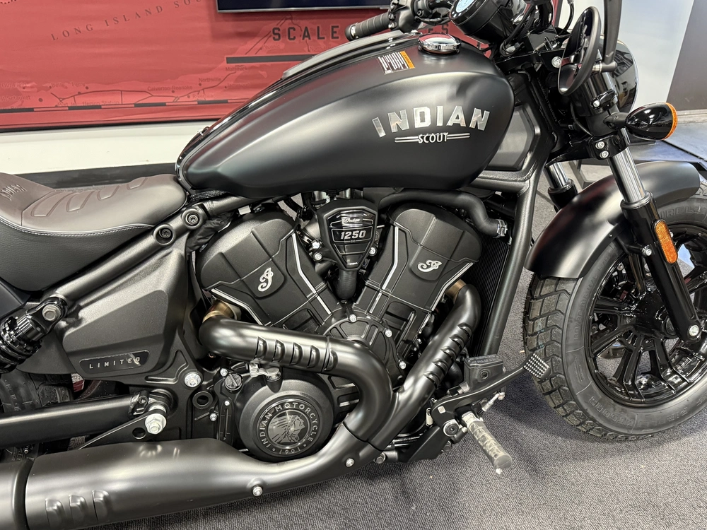 2026 Indian Motorcycle Scout Bobber Limited W/ Tech Package alt
