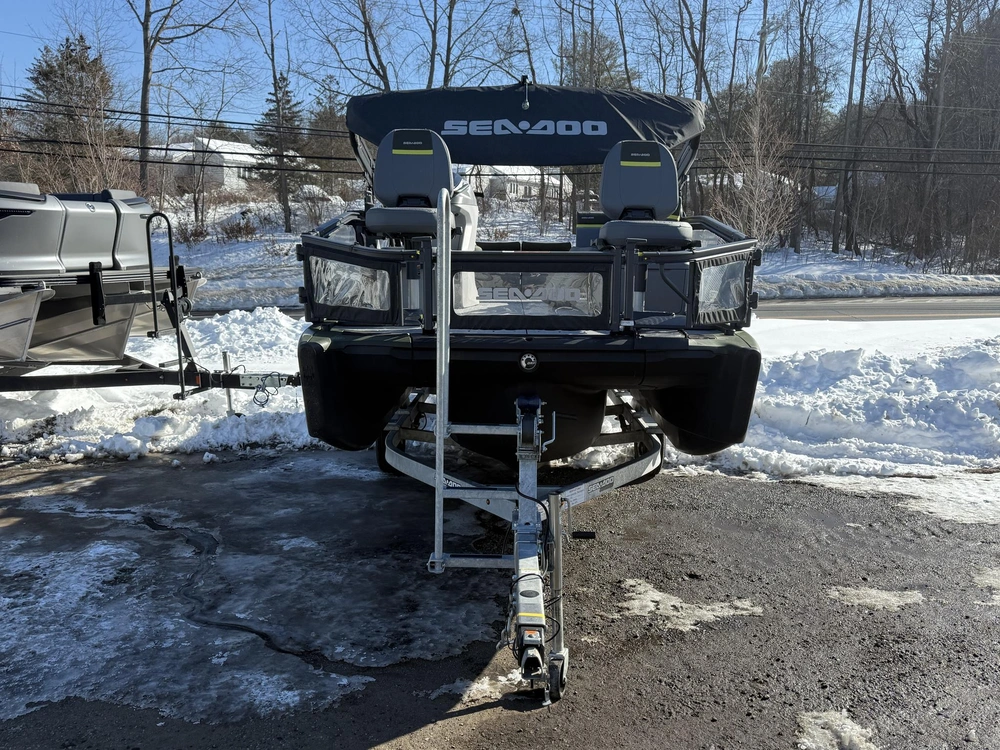 2025 Sea-doo Switch Fish 230 alt