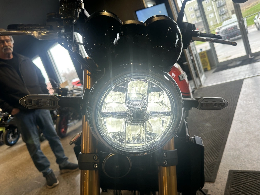 2026 Kawasaki Z900rs Se Abs alt