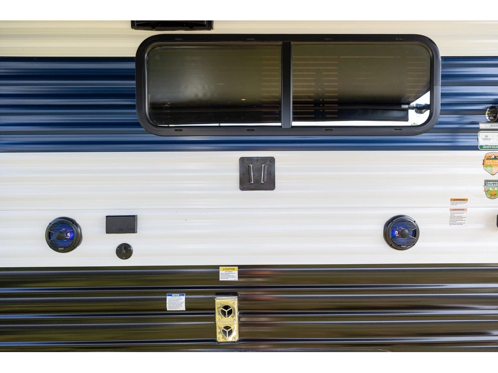 2026 Cherokee 20rdse Grey Wolf alt