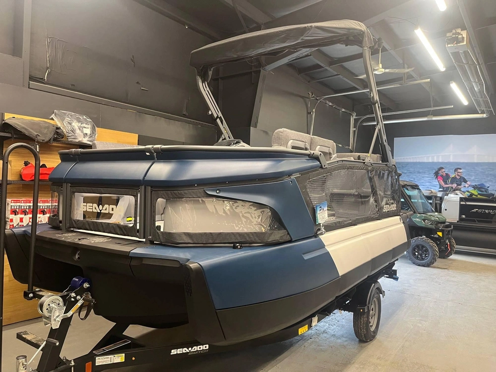 2026 Sea-doo Switch Cruise 18ft 170hp With Painted Trailer alt