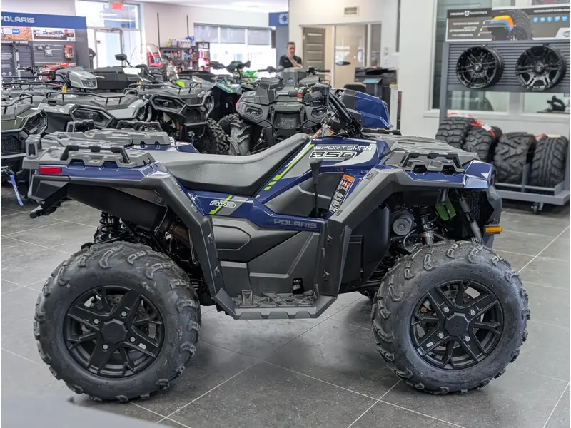 Polaris SPORTSMAN 850 PREMIUM SPRINGFIELD BLUE | 🌍 Concurrents : Outlander 850 / CForce 1000 🌍 | 2026