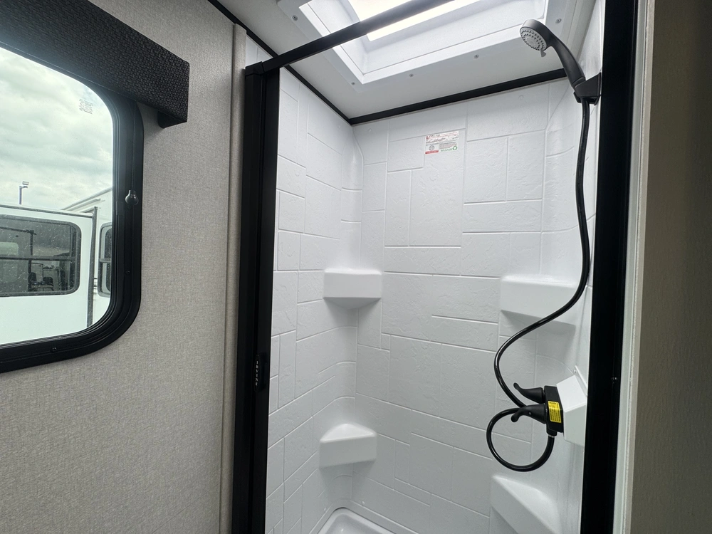 Jayco Jay Feather Air 15mrb 2026 alt