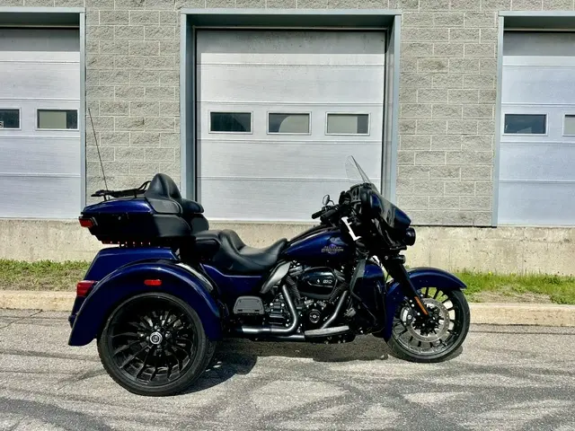 Harley-Davidson FLHTCUTG Tri Glide UltraFLHTCUTG 2025