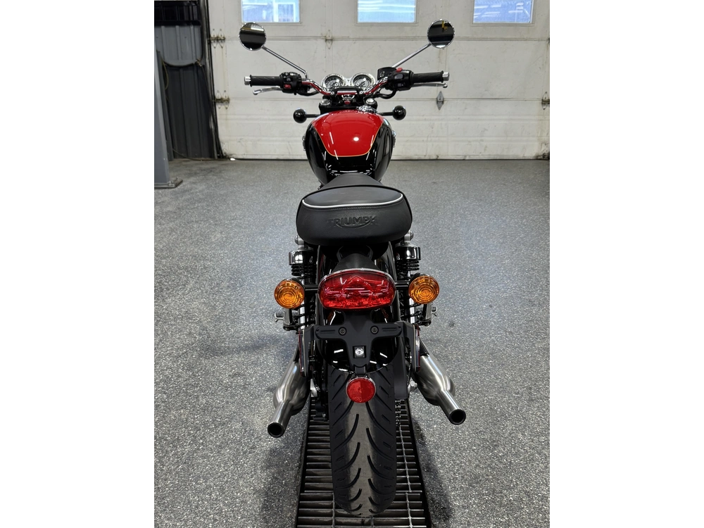 Triumph Bonneville T100 2026 alt