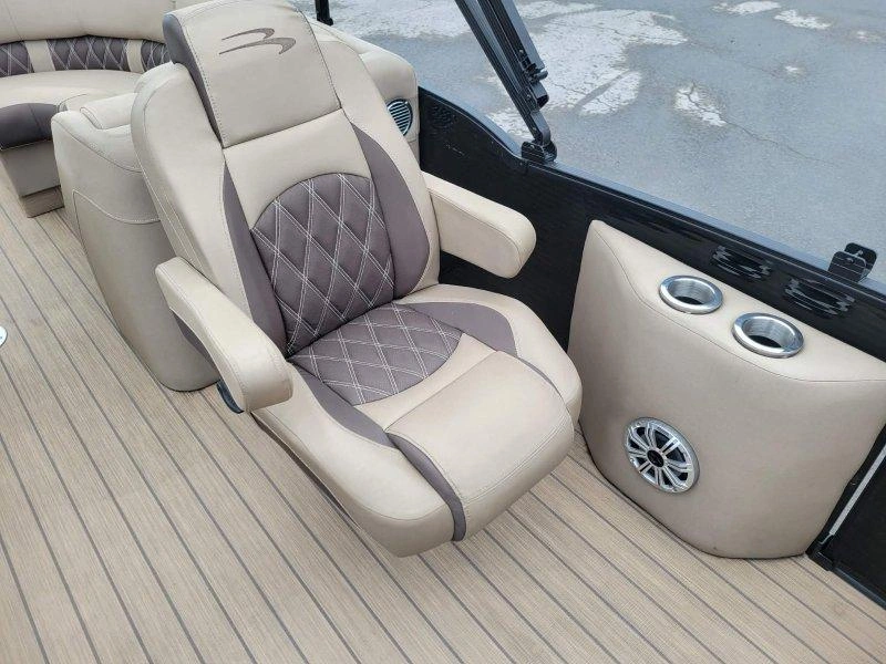 2019 Bennington Marine R 23 Fastback 3 Tubes / Vf150 alt