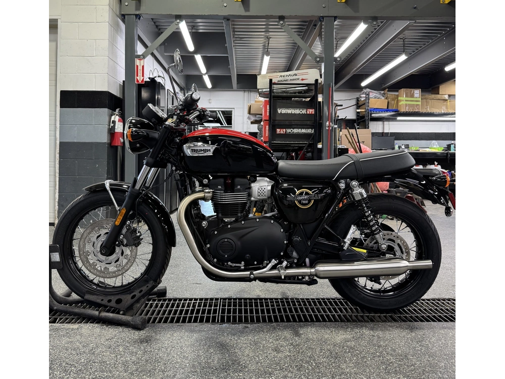 Triumph Bonneville T100 2026 alt