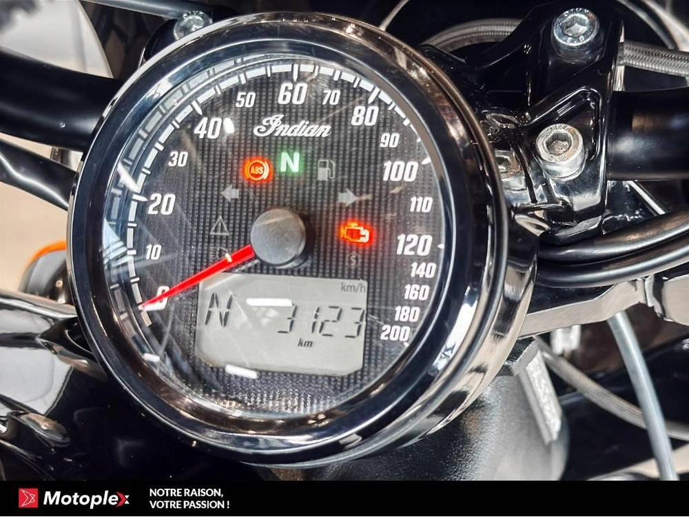 Indian Motorcycle Scout Bobber Sixty 2020 alt