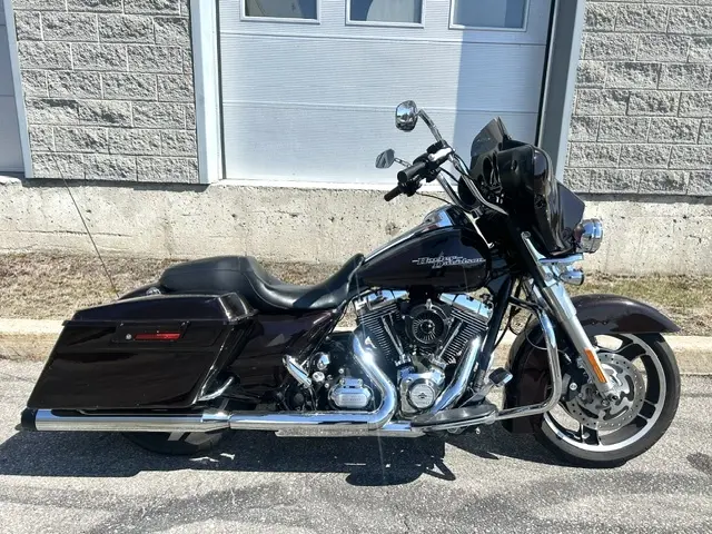 2011 Harley-Davidson Street GlideFLHX