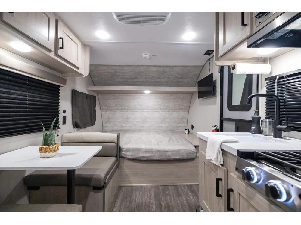 2025 Forest River Aurora 16bhx alt