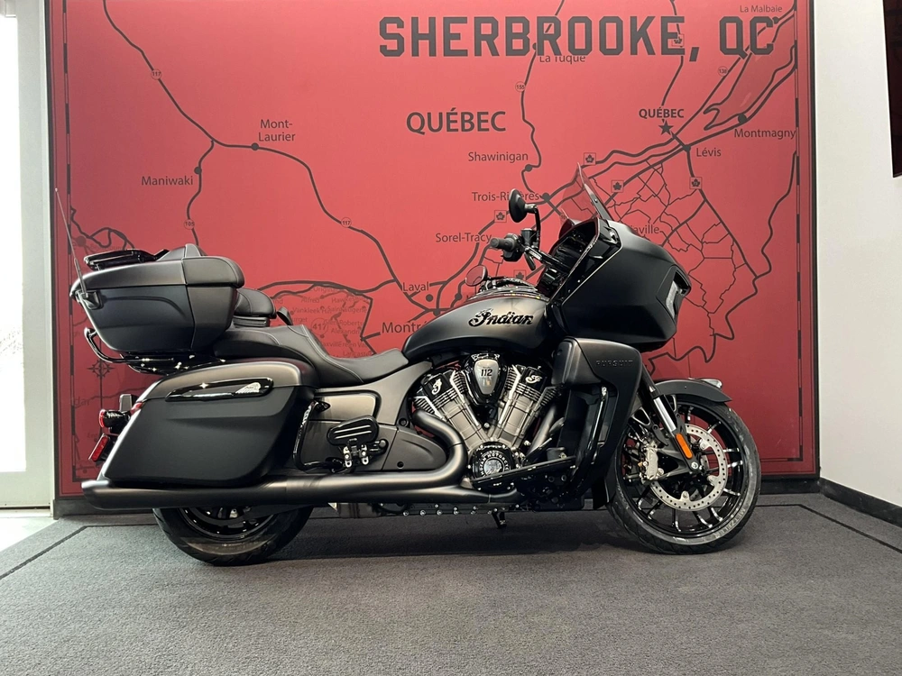 2026 Indian Motorcycle Pursuit Dark Horse + 112 Package alt