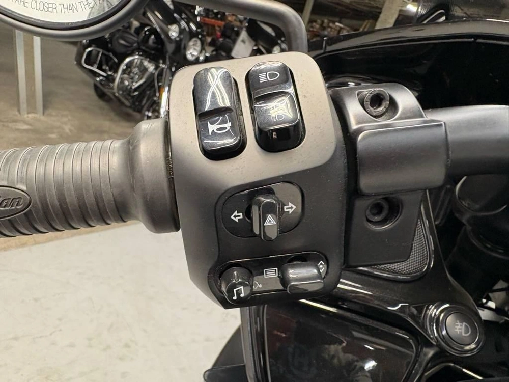 Indian Motorcycle Pursuit D.h Audio 2024 alt