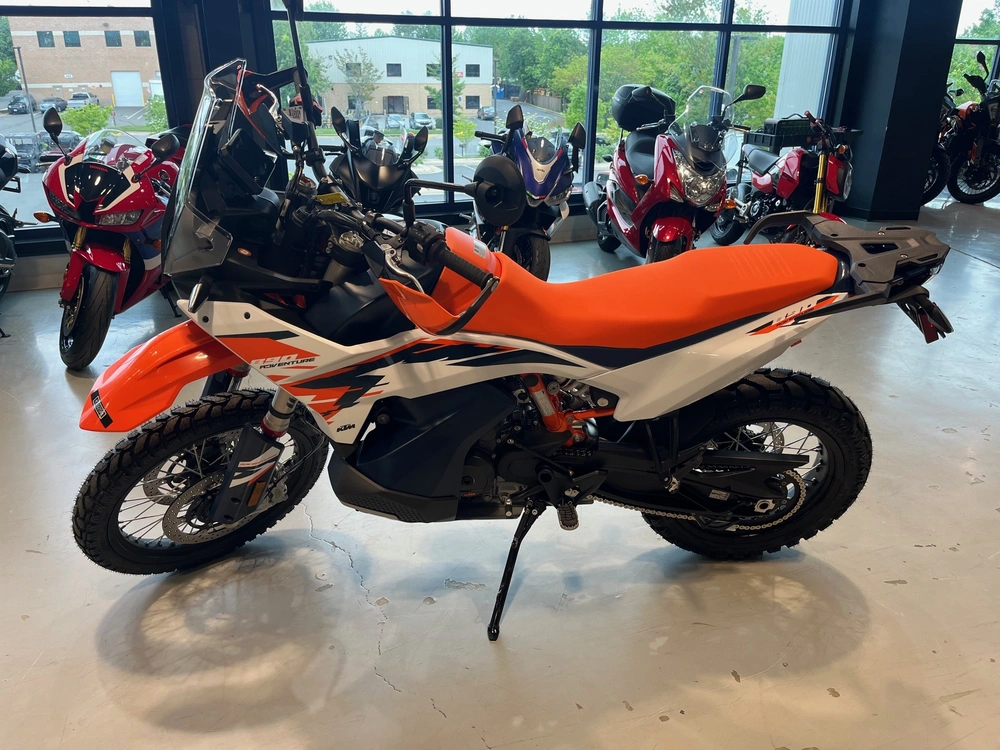 2026 Ktm 890 Adventure R alt