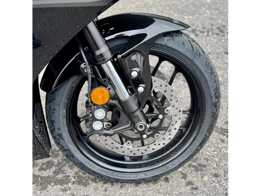 Yamaha Yzf-r7 2026 alt