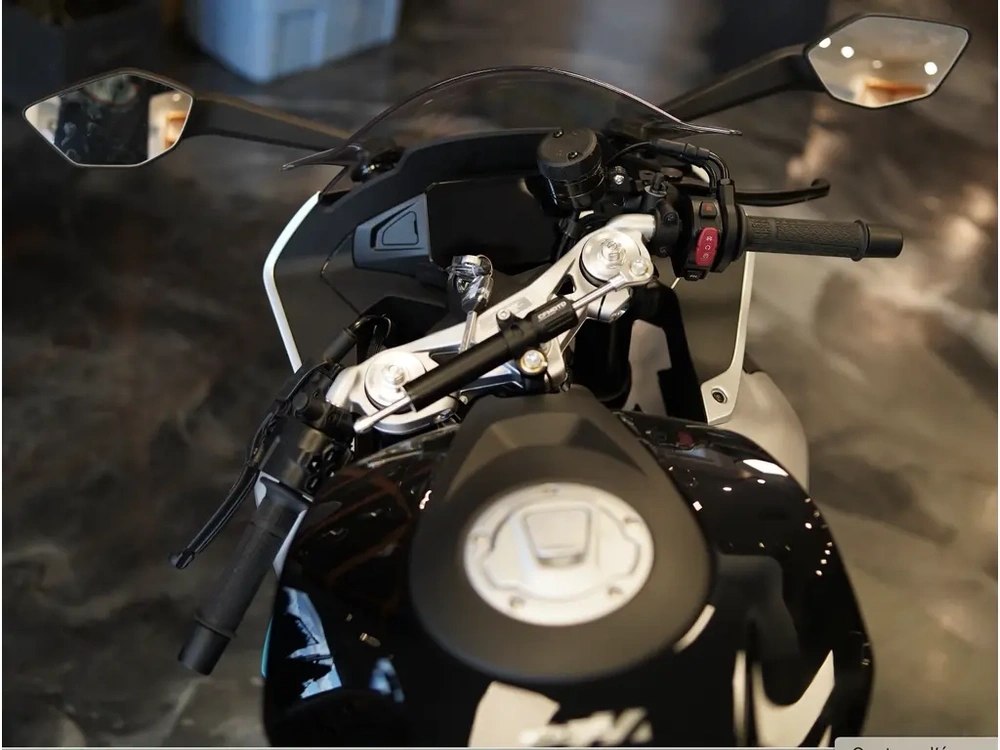 Cfmoto 675 Ss Noir 2026 alt