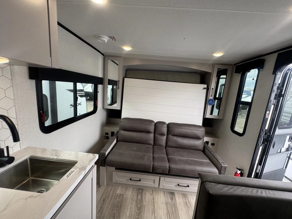 Jayco Jay Feather Air 15mrb 2026 alt