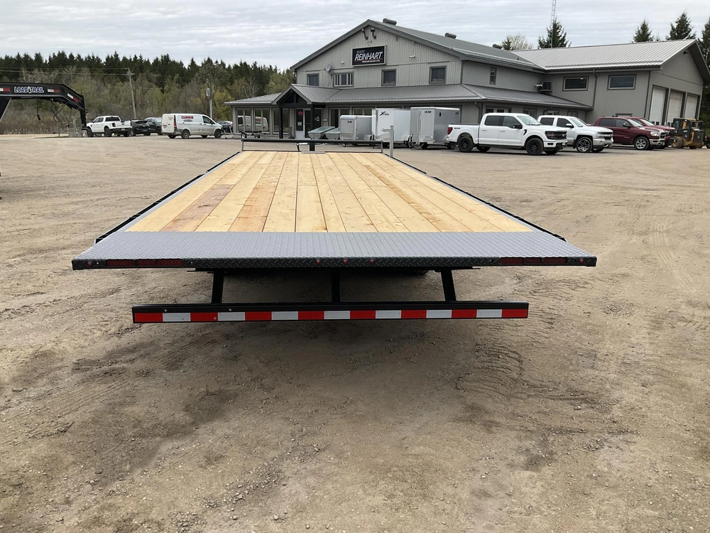 2026 Canada Trailers 8.5x26 10.5 Ton Hydraulic Tilt Trailer alt