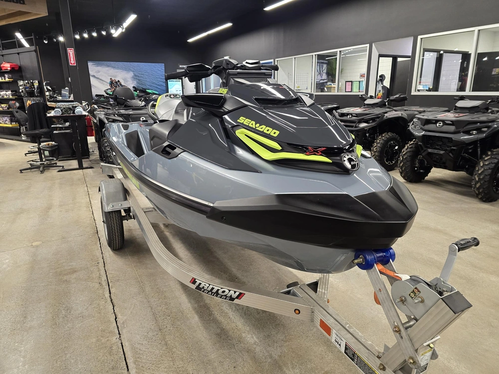 2026 Brp Rxt-x 325 alt