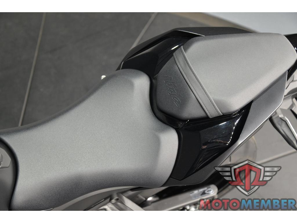 2025 Kawasaki Ninja ZX-10R Base for Sale