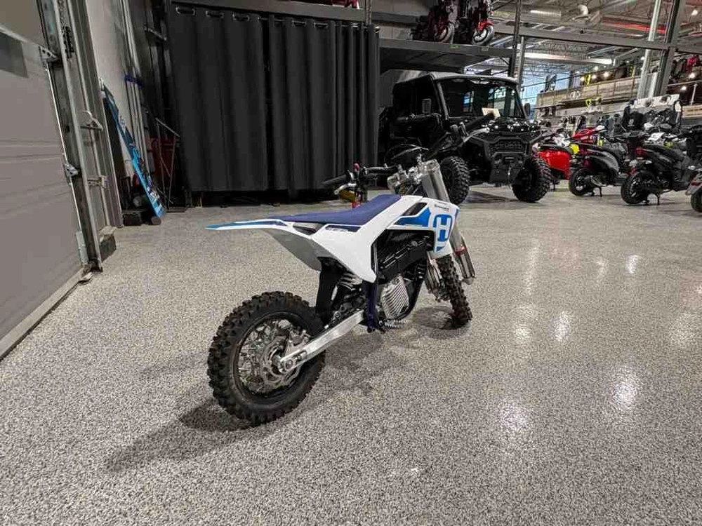 2024 Husqvarna Ee 3 alt