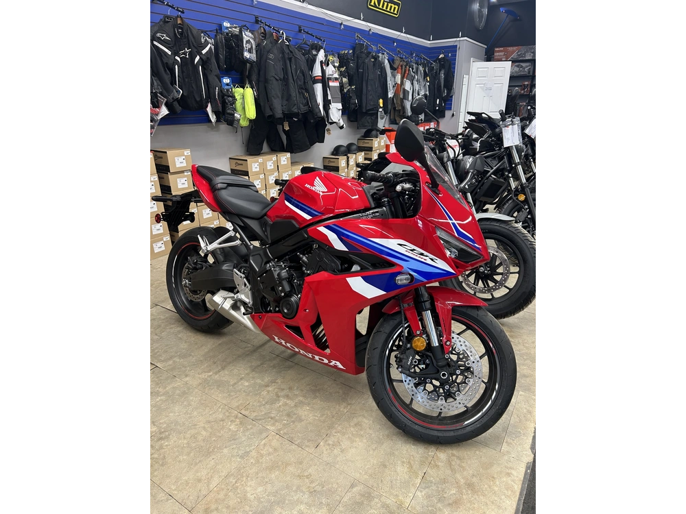 Honda Cbr650r 2026 alt