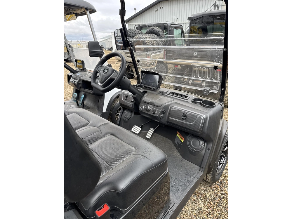 2026 Hdk D5 Ranger 2+2 Black Sapphire alt