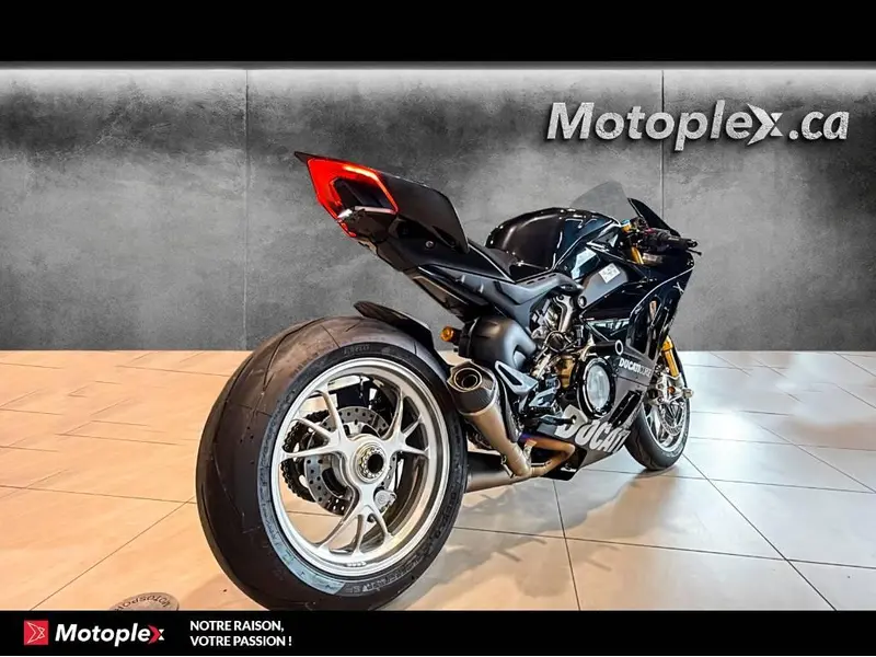 2023 Ducati PANIGALE V4S BLACK thumbnail 3