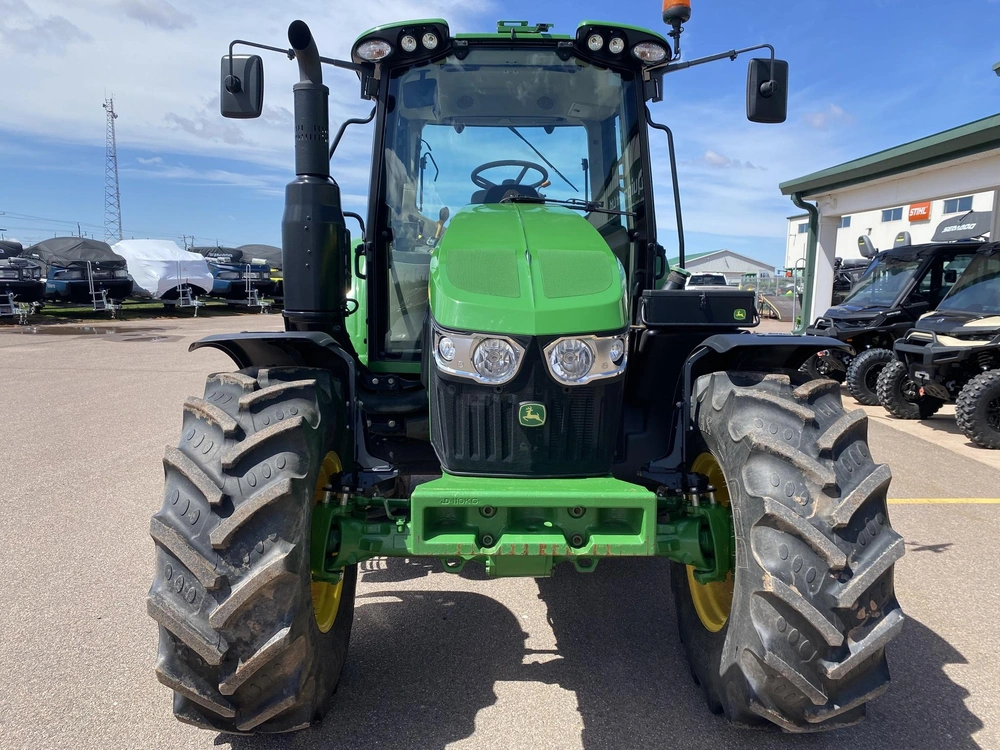John Deere 6110m 2023 alt