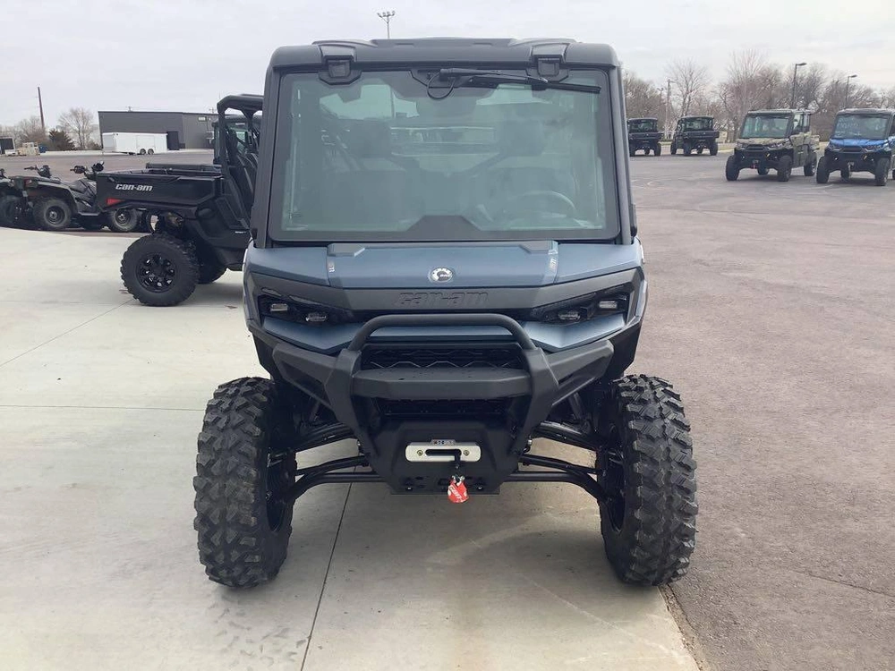 2026 Can-am Defender Limited Hd11 alt