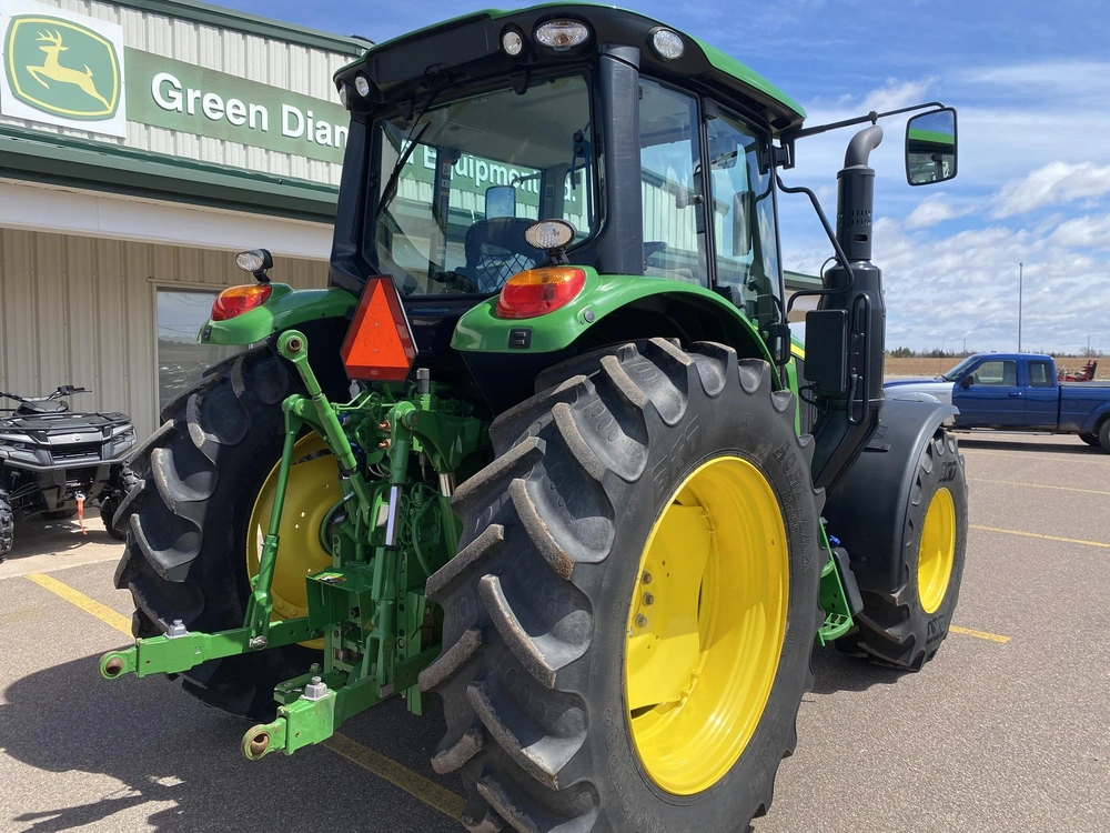 John Deere 6110m 2023 alt