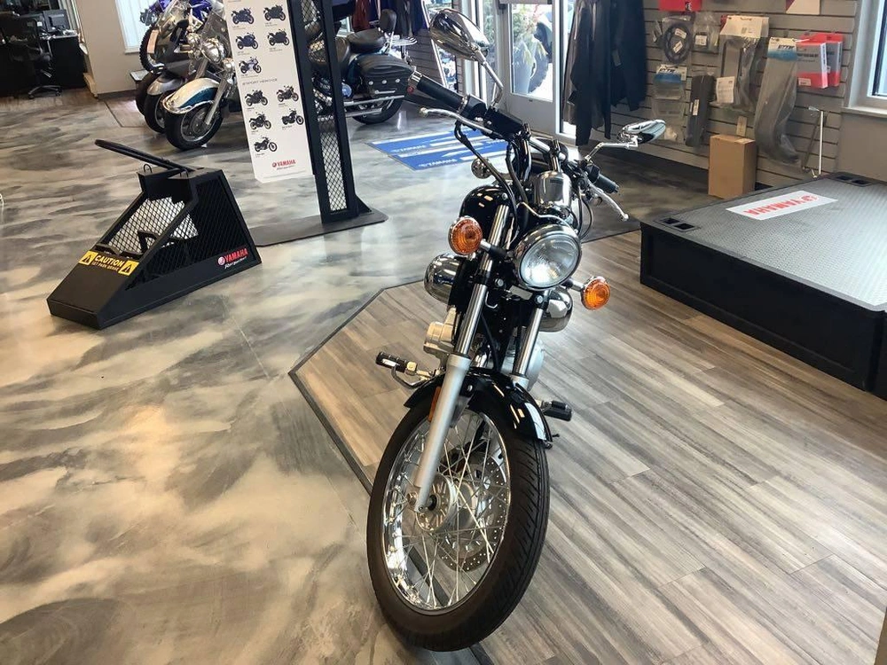 2025 Yamaha V Star 250 alt