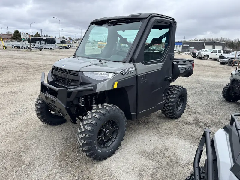 2027 Polaris RANGER XP1000 CAB,AVALANCHE GRAY
