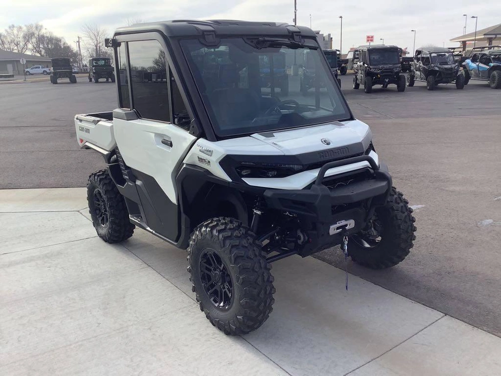 2026 Can-am Defender Limited Hd11 alt