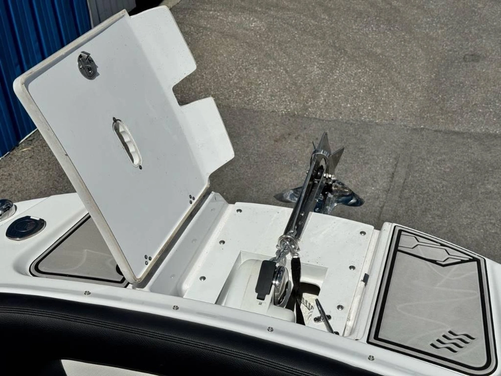 2024 Four Winns Hd8 Mercruiser 6.2l / Bravo 3 alt