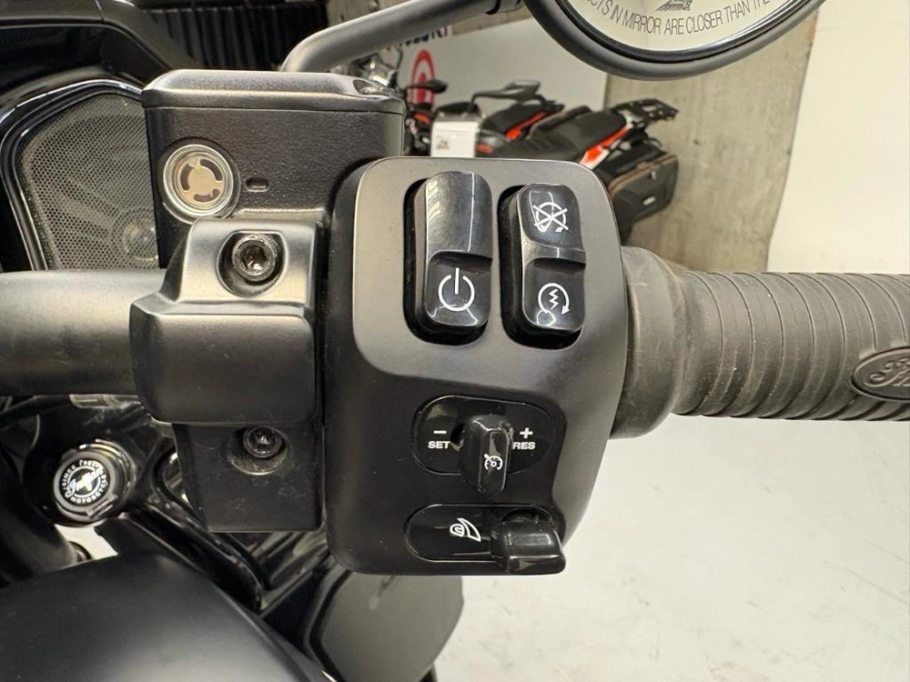 Indian Motorcycle Pursuit D.h Audio 2024 alt