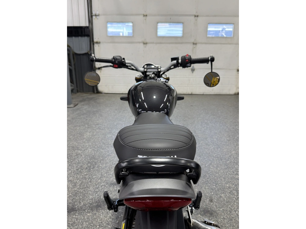 Triumph Speed 400 2026 alt