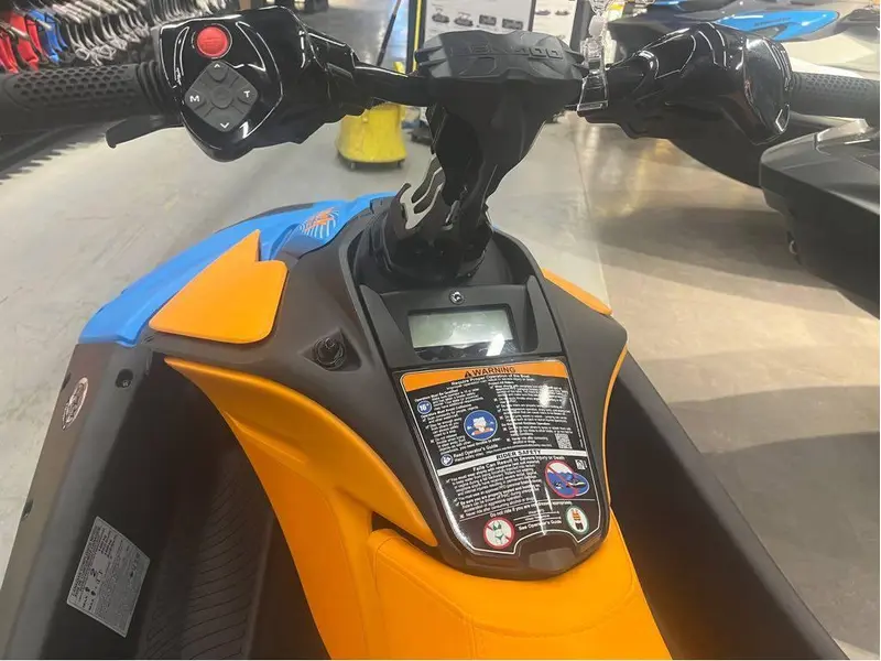 2026 Sea-Doo Spark Trixx 1up thumbnail 15