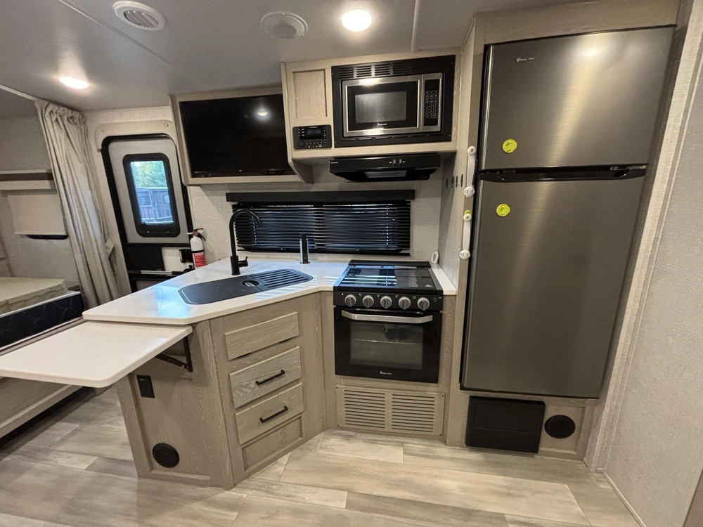 Rockwood Mini Lite 2507s 2022 alt