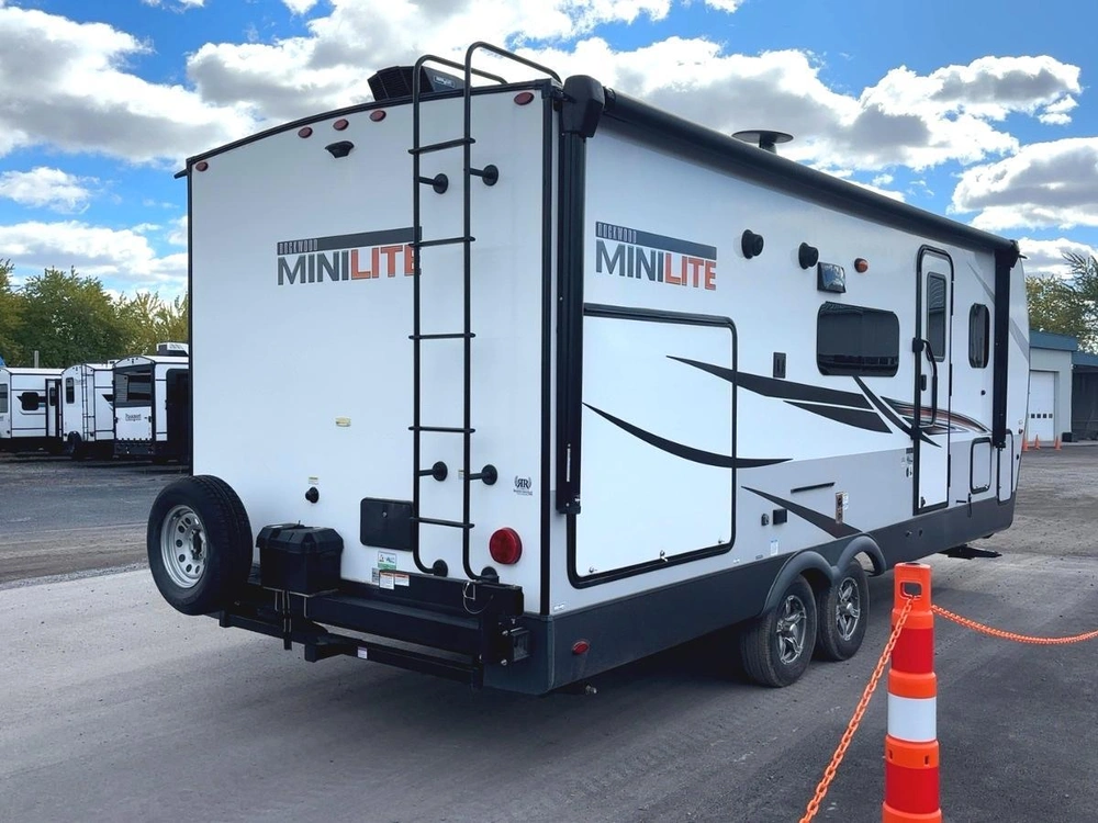 Rockwood Mini Lite 2507s 2022 alt