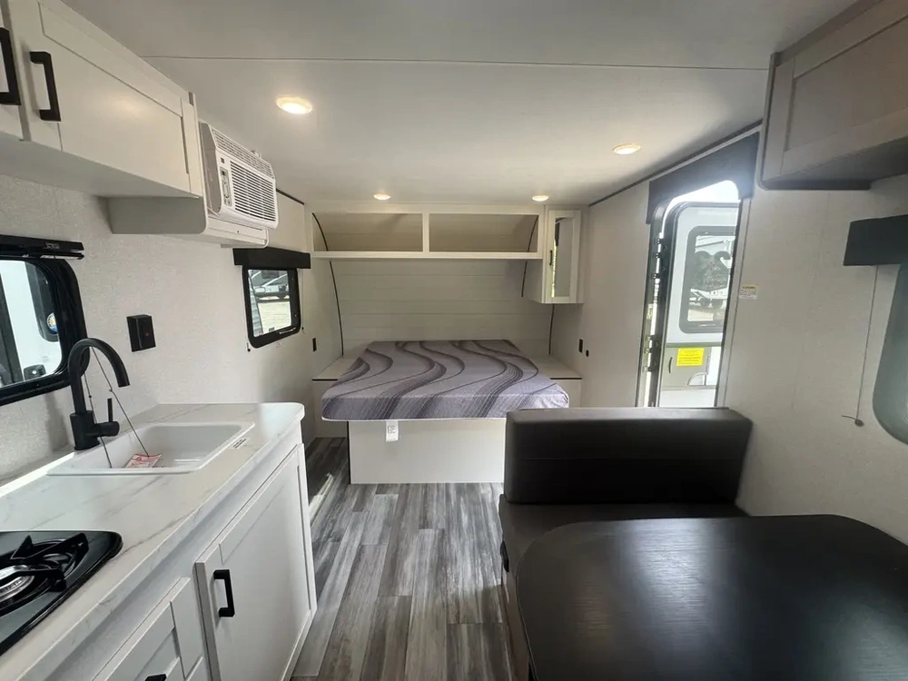 2027 Jayco Jay Flight Slx - Sport Edition 170fq alt