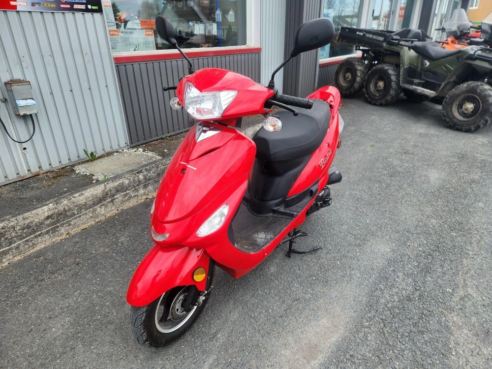 Scootterre Scootterre Bistro 50 2021 alt