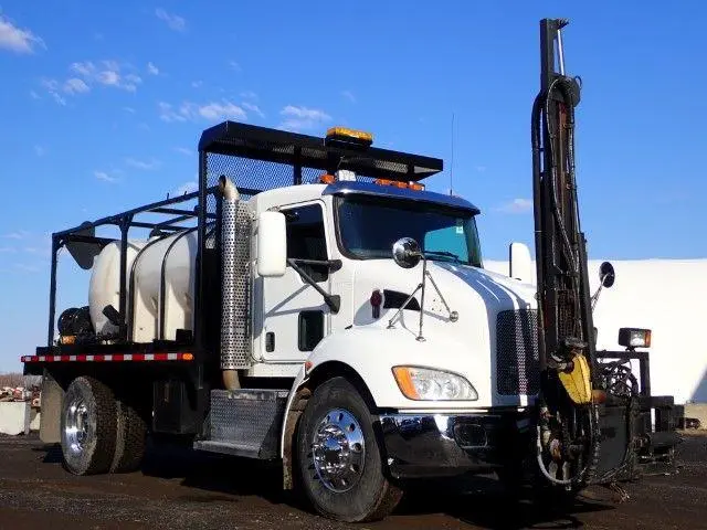 2010 Kenworth T370