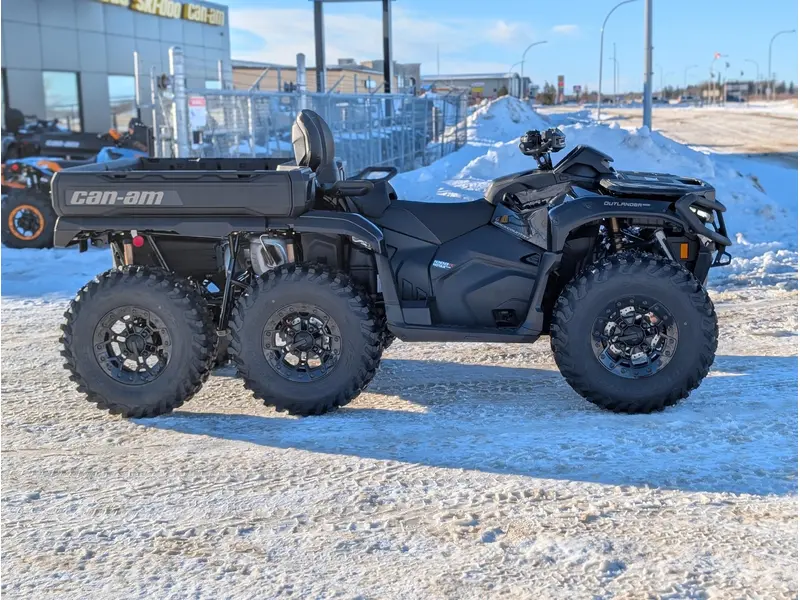2026 Can-Am Outlander 6x6 Backcountry 1000R Max thumbnail 2