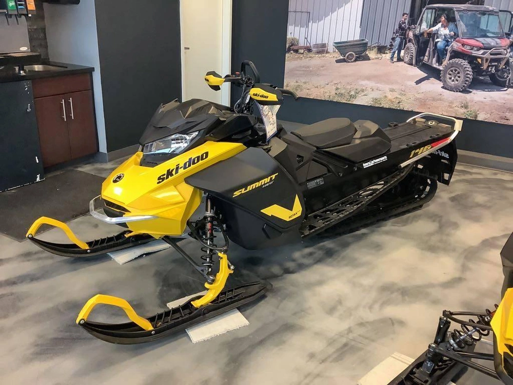 2025 Ski-doo Summit® Neo + 600 Efi - 85 H_al Hurricane 1.75 With Flexedge alt
