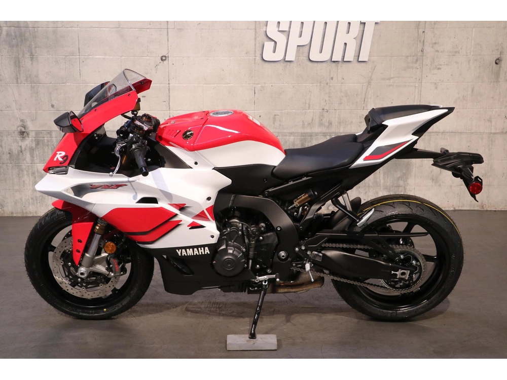 Yamaha Yzf-r9 70e Anniversaire 2026 alt