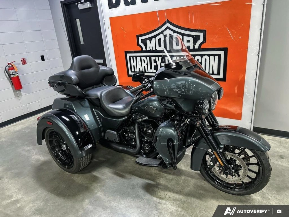 2025 Harley-davidson Tri Glide Ultra alt