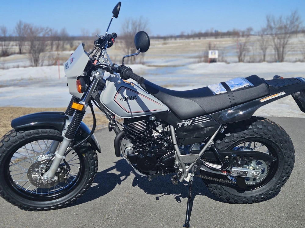 Yamaha Yamaha Tw200 2026 alt